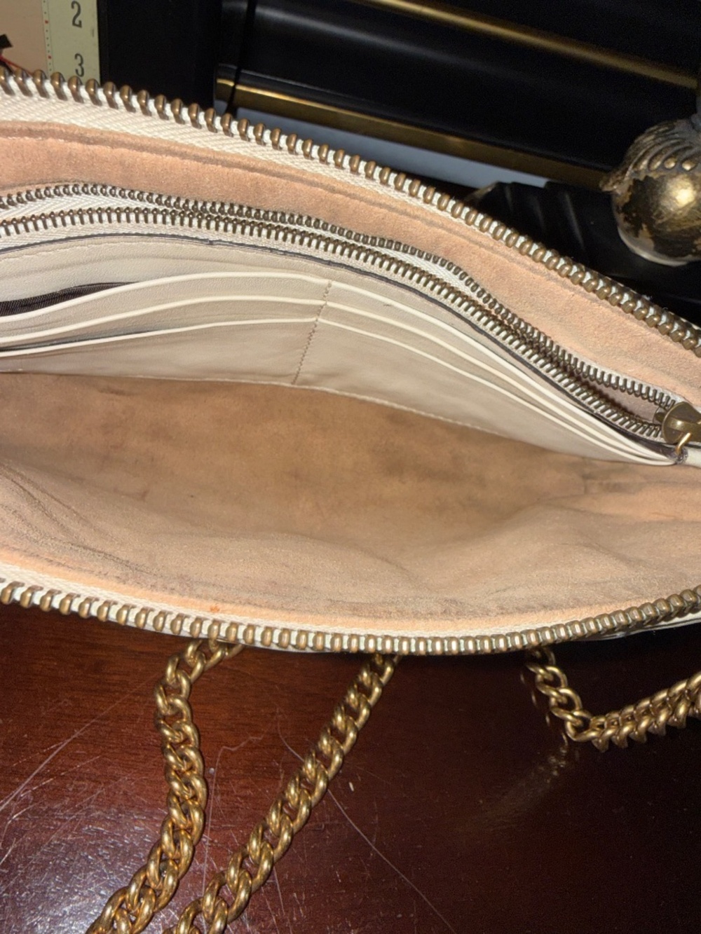Gucci Beige Chain bag - Picture 9 of 9